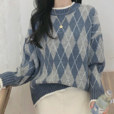 Crew Neck Argyle Knit Sweater