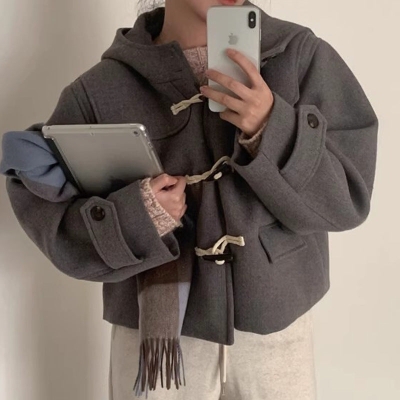 OOTD: Hooded Coat + Round Neck Sweater + Baggy Jeans + Tote Bag