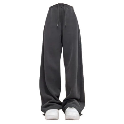 OOTD: Zip Up Cardigan + Baggy Sweatpants + Backpack