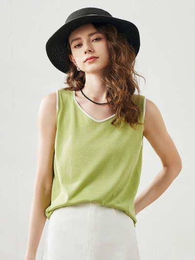 Women's V-Neck Contrast Trim Tank Top