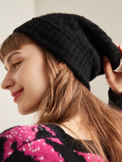 100% Cashmere Cable Slouchy Beanie