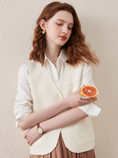 100% Wool Elegant Sleeveless Button-Up Vest
