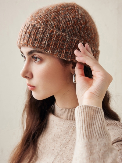 100% Cashmere Ribbed Knit Beanie