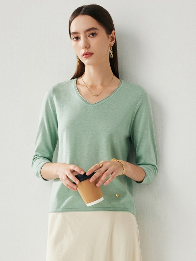 Women's V-Neck 3/4 Sleeve Golden Heart T-Shirt